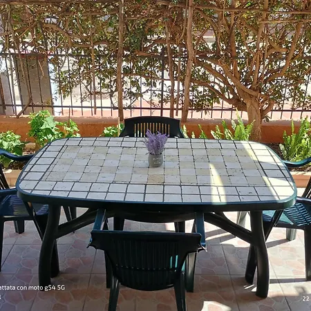 La Terrazza Di Chiara Tatil Evi La Caletta